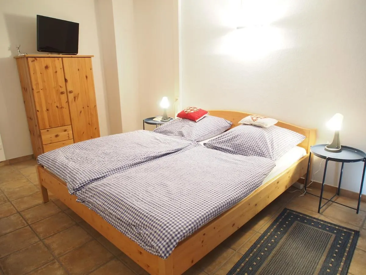ברנאו אם כימסי Gaestezimmer Mariengrund בית נופש
