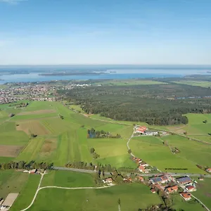 My Erholung Auf Erlebnishof Zwischen Chiemseestrand Und Kampenwand Apartment